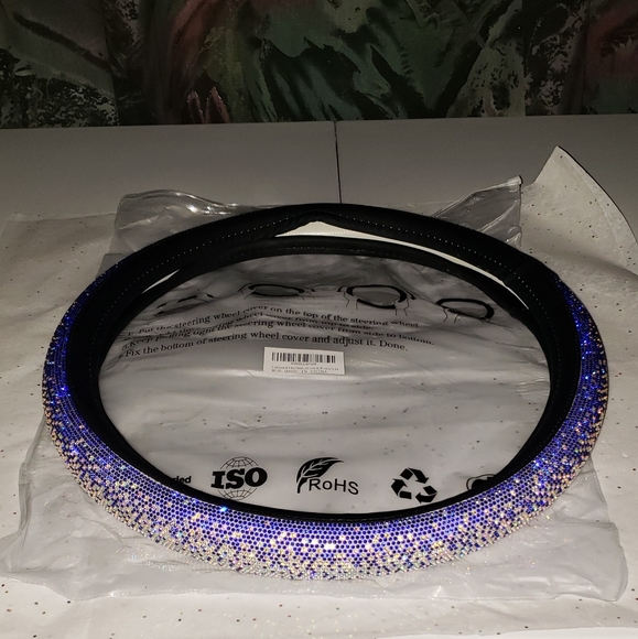 🚨Price Firm🚨🎉1 LEFT🎉Steering Wheel Cover🎉 - Picture 2 of 7